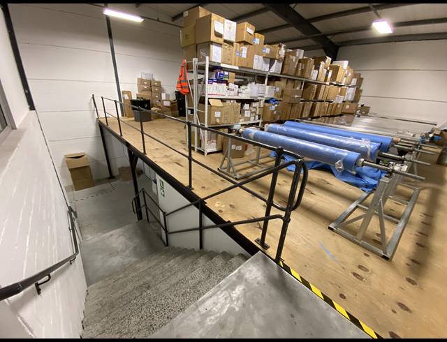 294M² WAREHOUSE TO LET IN BRACKENFELL INDUSTRIAL